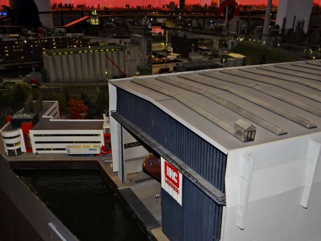 Grootste scheepsbouwloods van Europa, in Krimpen aan den IJssel. Eigendom van scheepsbouwer Royal IHC uit Kinderdijk.